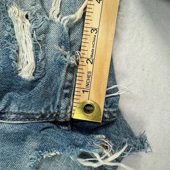 BDG Essential Mid Rise Cut Off Jean Shorts Womens Size 27 Light Wash - Picture 8 of 10
